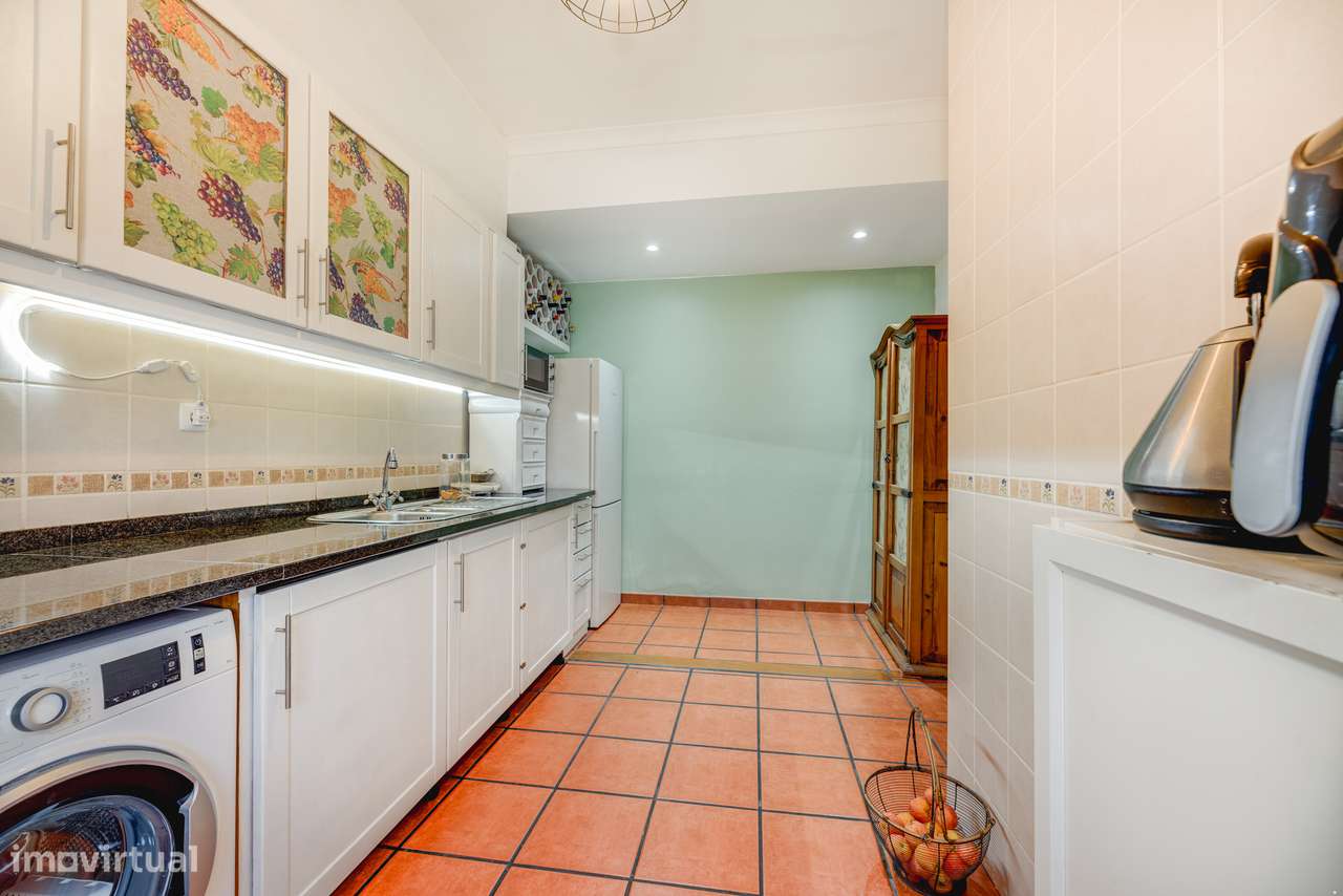 MORADIA T3 TRANSFORMADA EM T2 | GARAGEM | 221M2 | ARRUDA DOS VINHOS-28