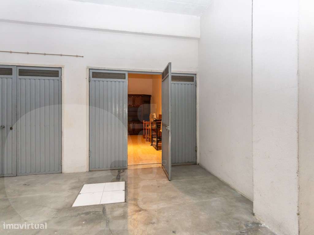 APARTAMENTO T3 DUPLEX INVERTIDO COM GARAGEM FECHADA UMA RARIDADE NO...-16