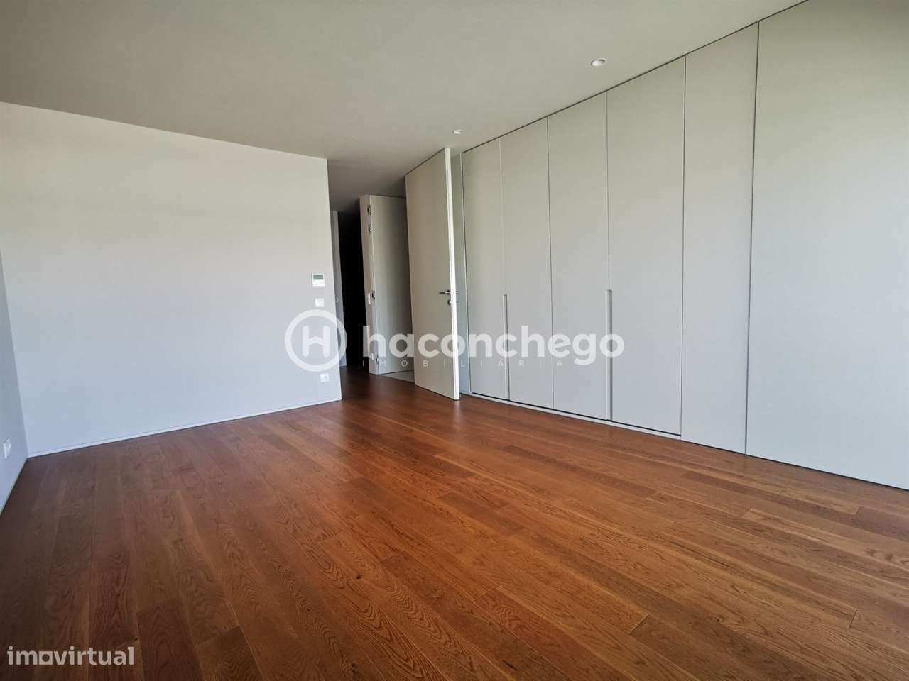 Penthouse T4 de Luxo em Barcelinhos – Totalmente Equipada com equipame-21