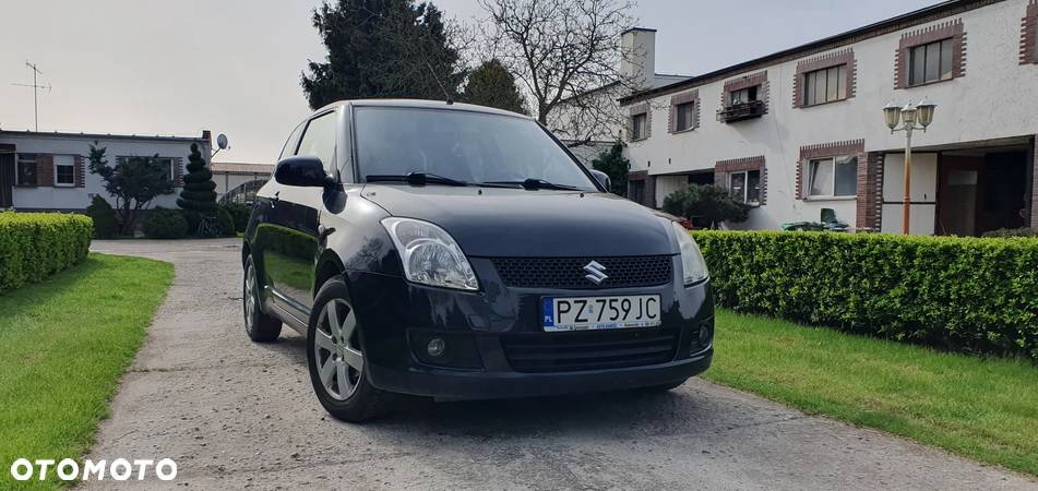 Suzuki Swift - 1