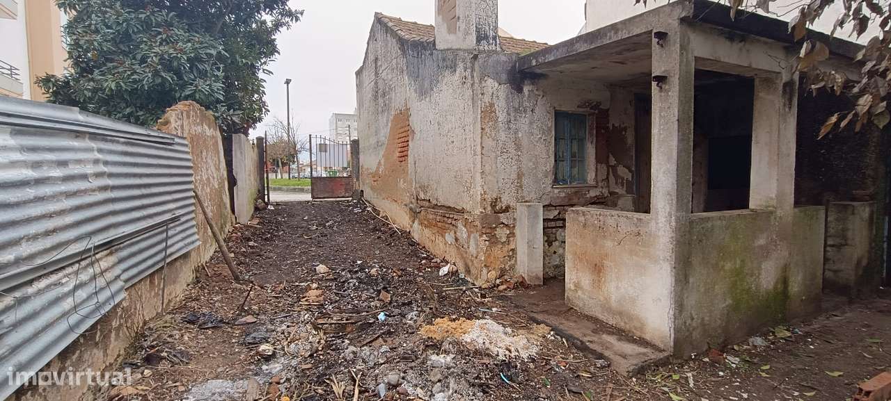 Moradia térrea T2 - centro da cidade! - Grande imagem: 4/22