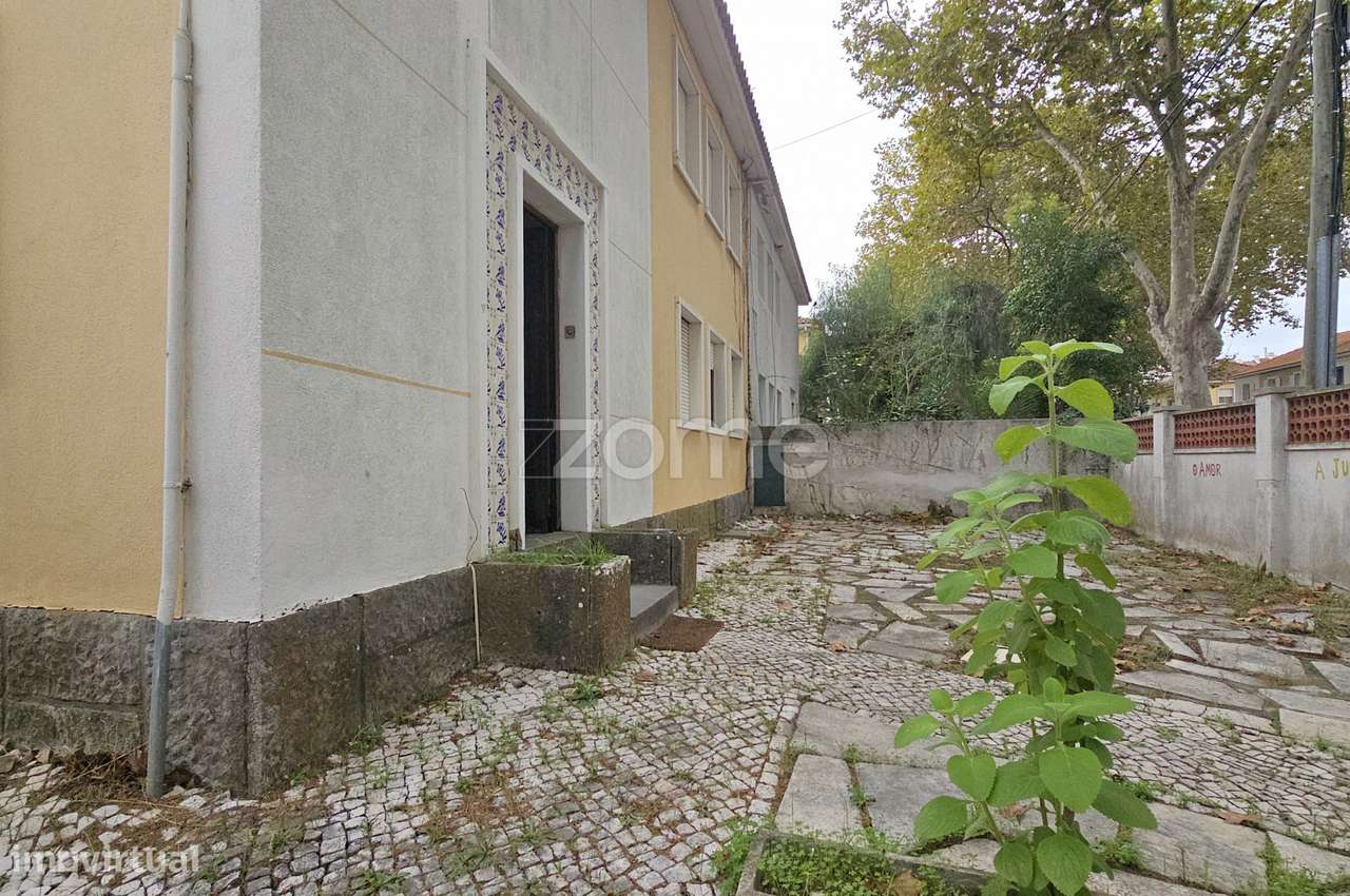 Moradia T6 Bairro Santa Cruz - Grande imagem: 4/51