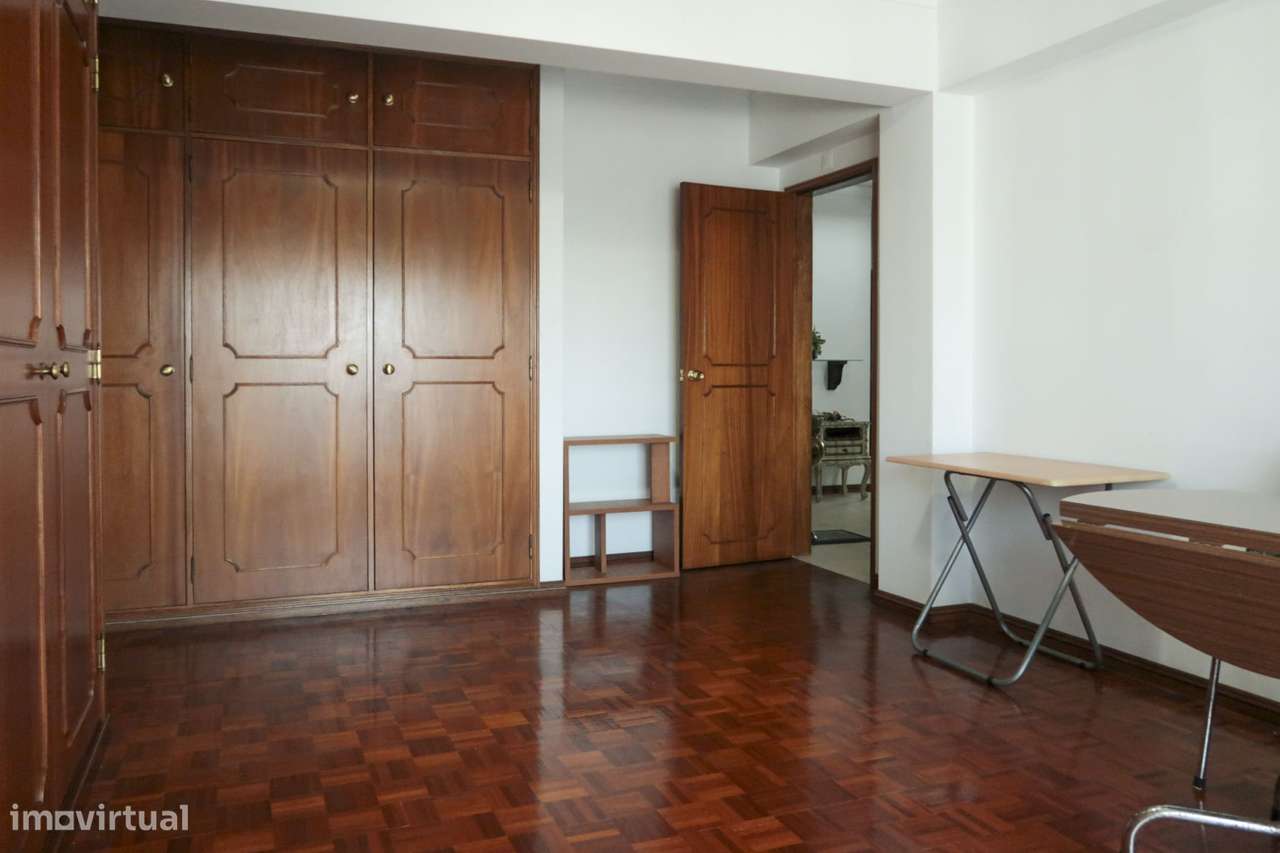 T3 150m² no Centro de Fátima | Potencial T4 | Av. Beato Nuno-5