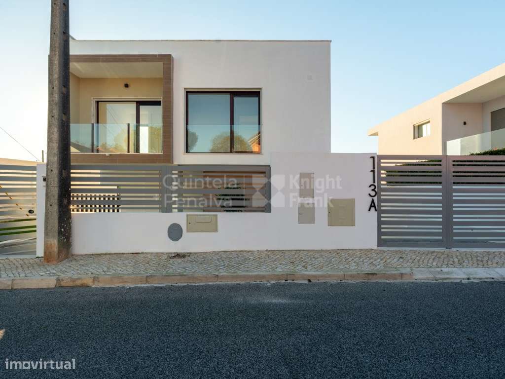 Moradia T4 com jardim, piscina e garagem em Birre-27