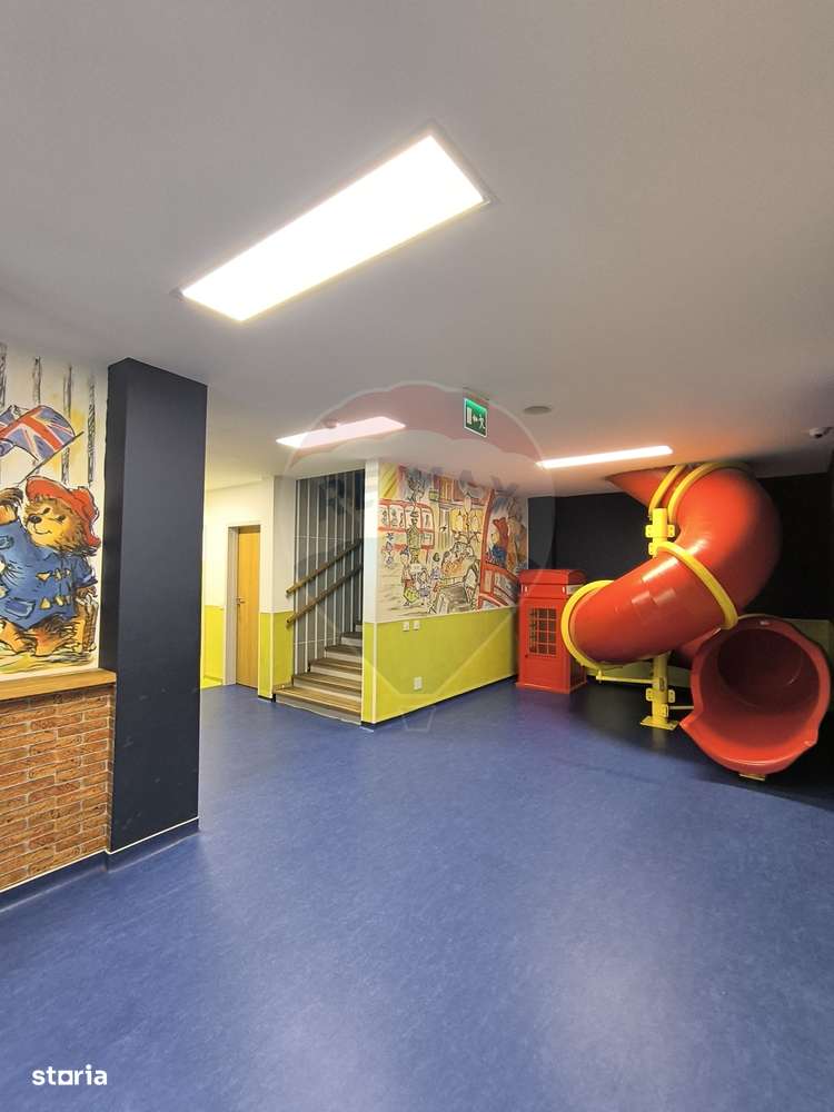 Spațiu comercial de vanzare-0