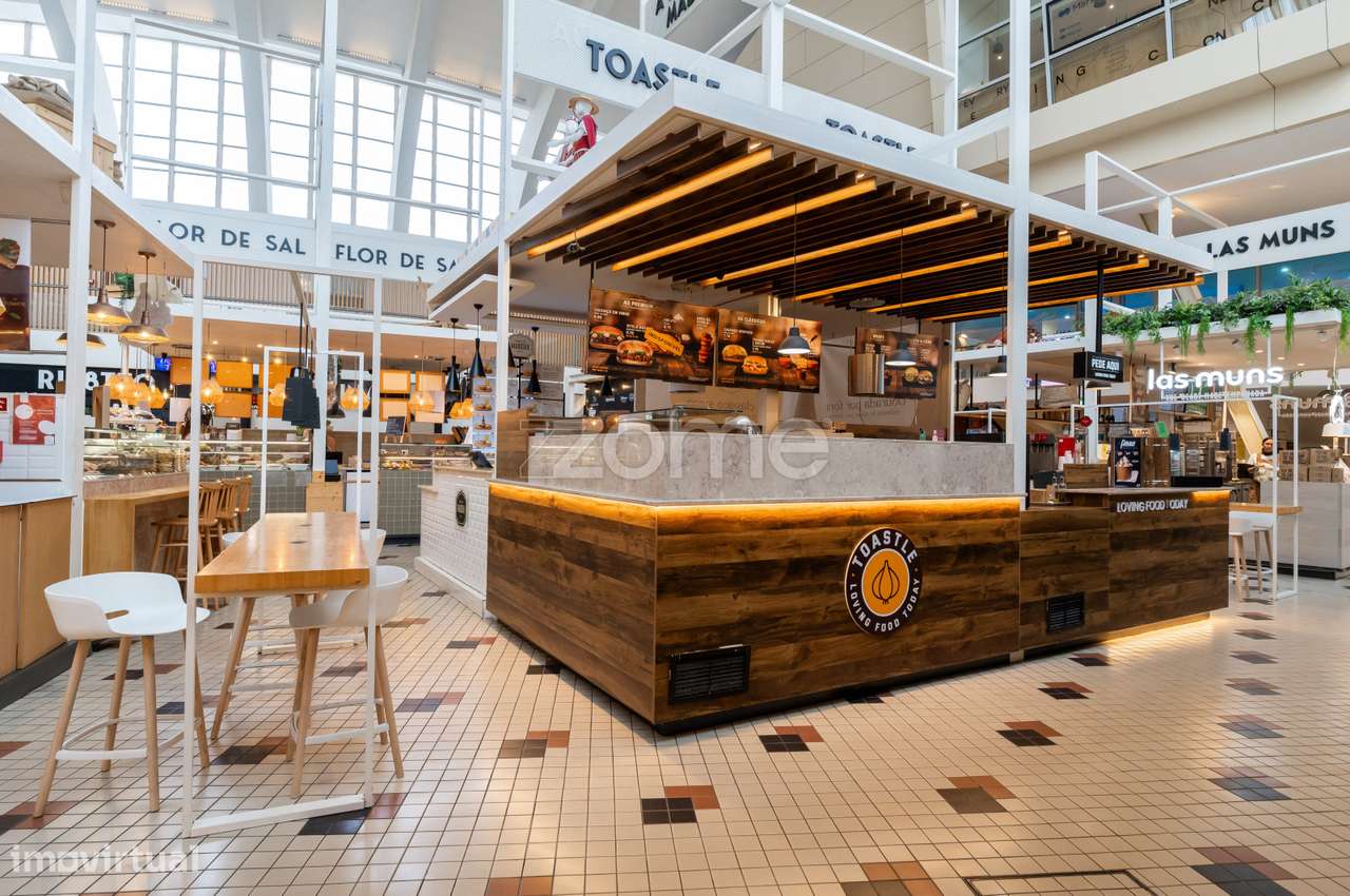 Trespasse de Banca de restauração no Mercado do Bom Sucesso - Grande imagem: 2/21