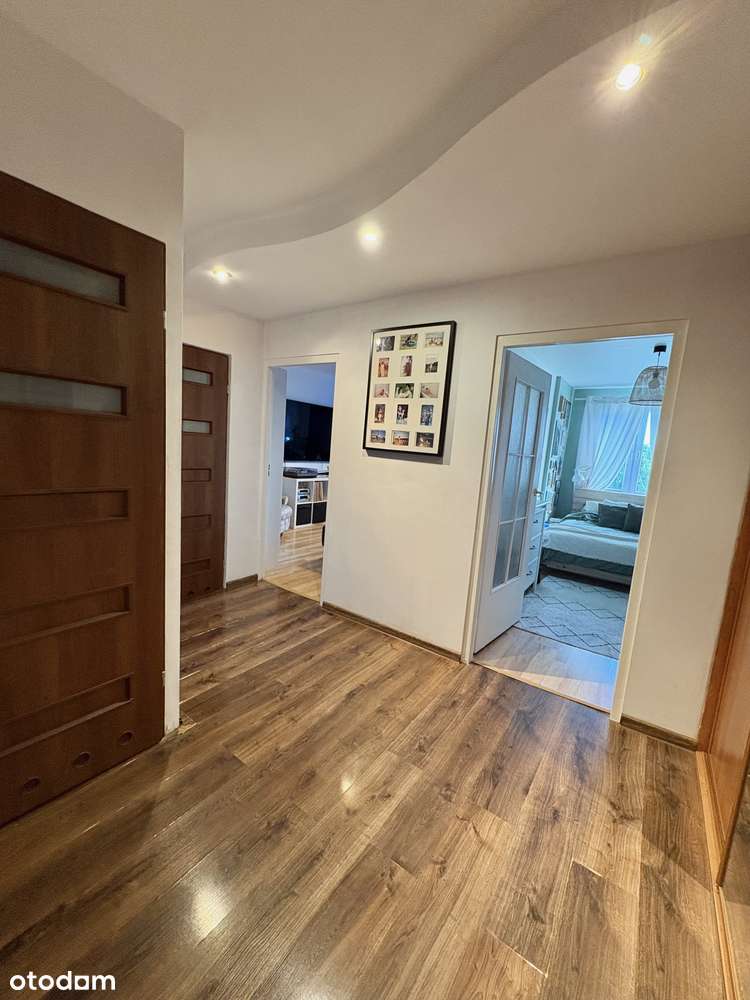 Duże dwupokojowe mieszkanie z balkonem-8