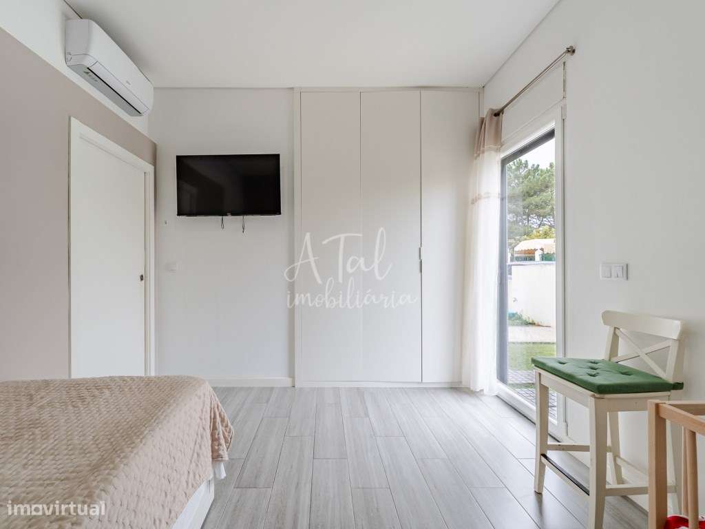 Moradia V2 Térrea a 10 minutos da Praia-11