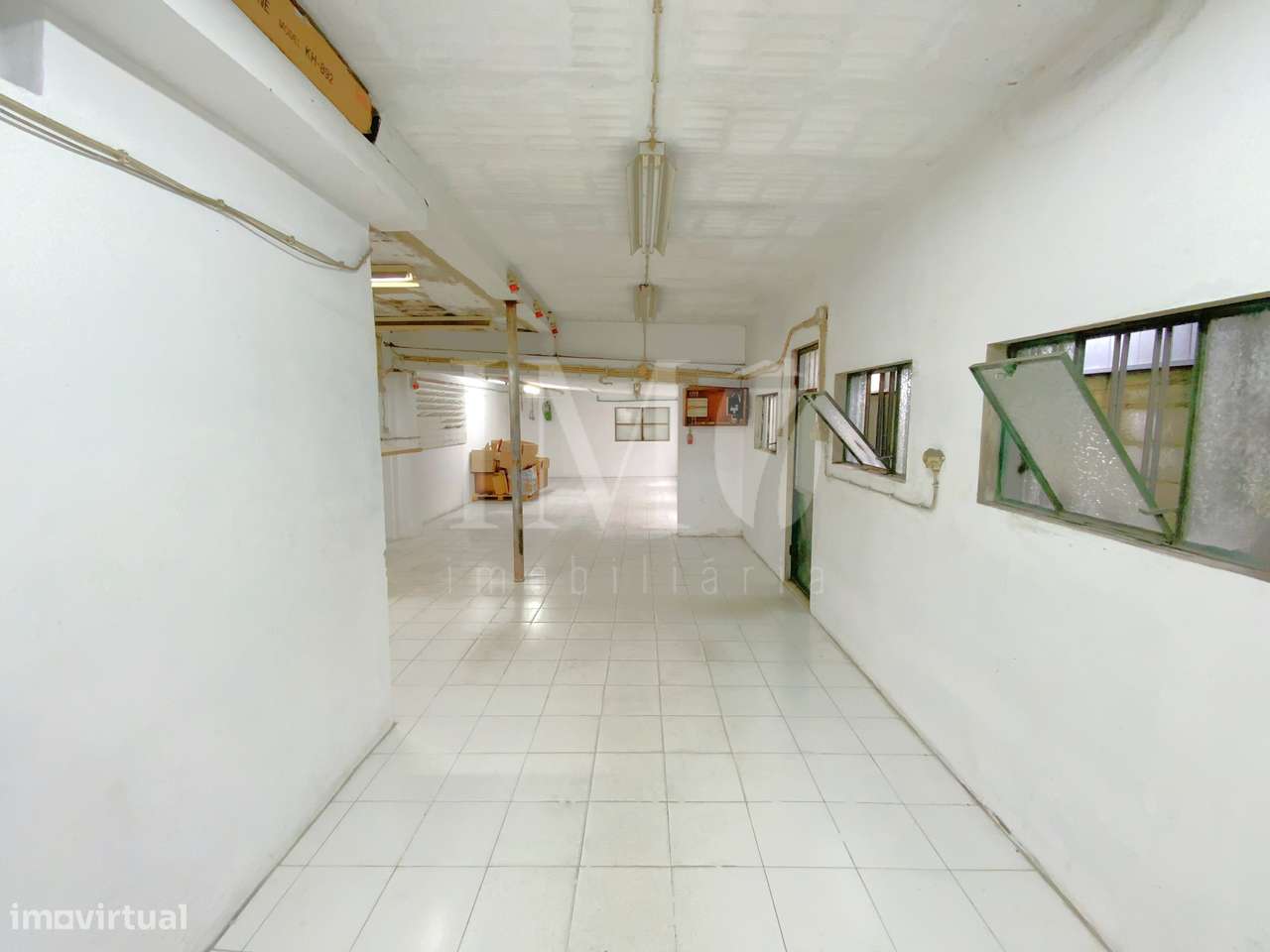 Armazém com 100m2 em Galegos (S. Martinho) - Barcelos - Grande imagem: 4/7