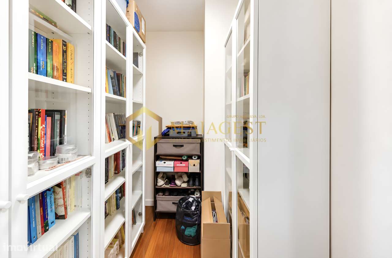 Apartamento T2+1 com Suite e Varanda no Centro de Gaia-20
