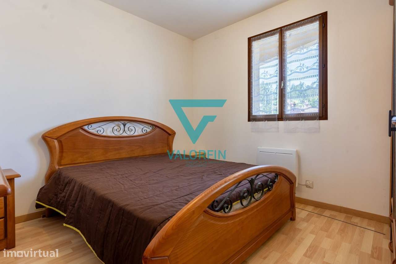 Moradia T5 c/ 1818 m² de Terreno - CAXARIAS / OURÉM-8