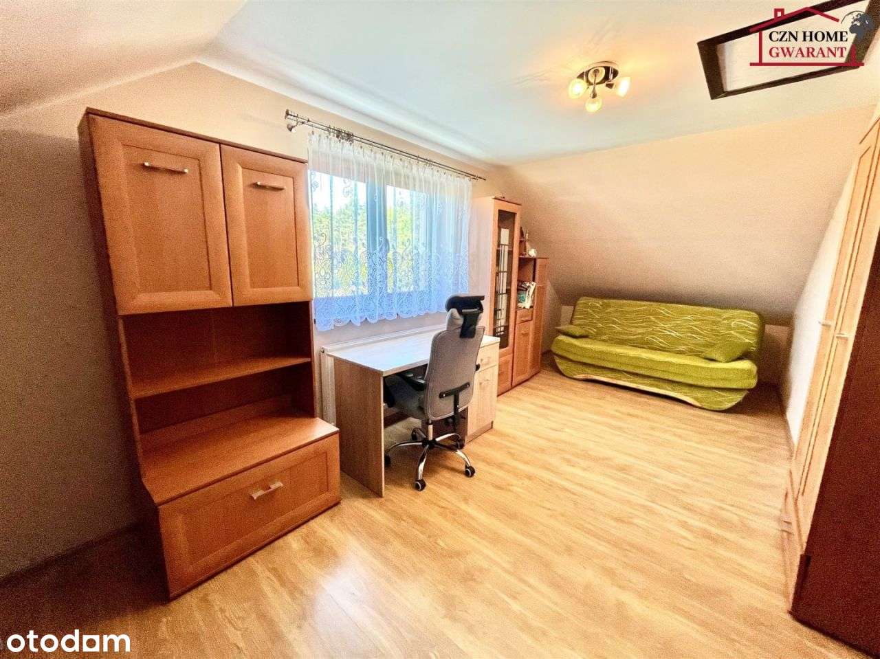 Piękny dom w uroczym zakątku Mrozów.-10