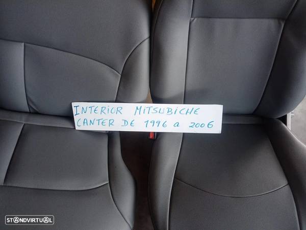 Interior Mitsubishi Canter ano 2000 - 2