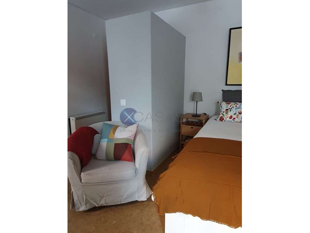 Apaixonante estúdio localizado no Coração de Cascais.-11