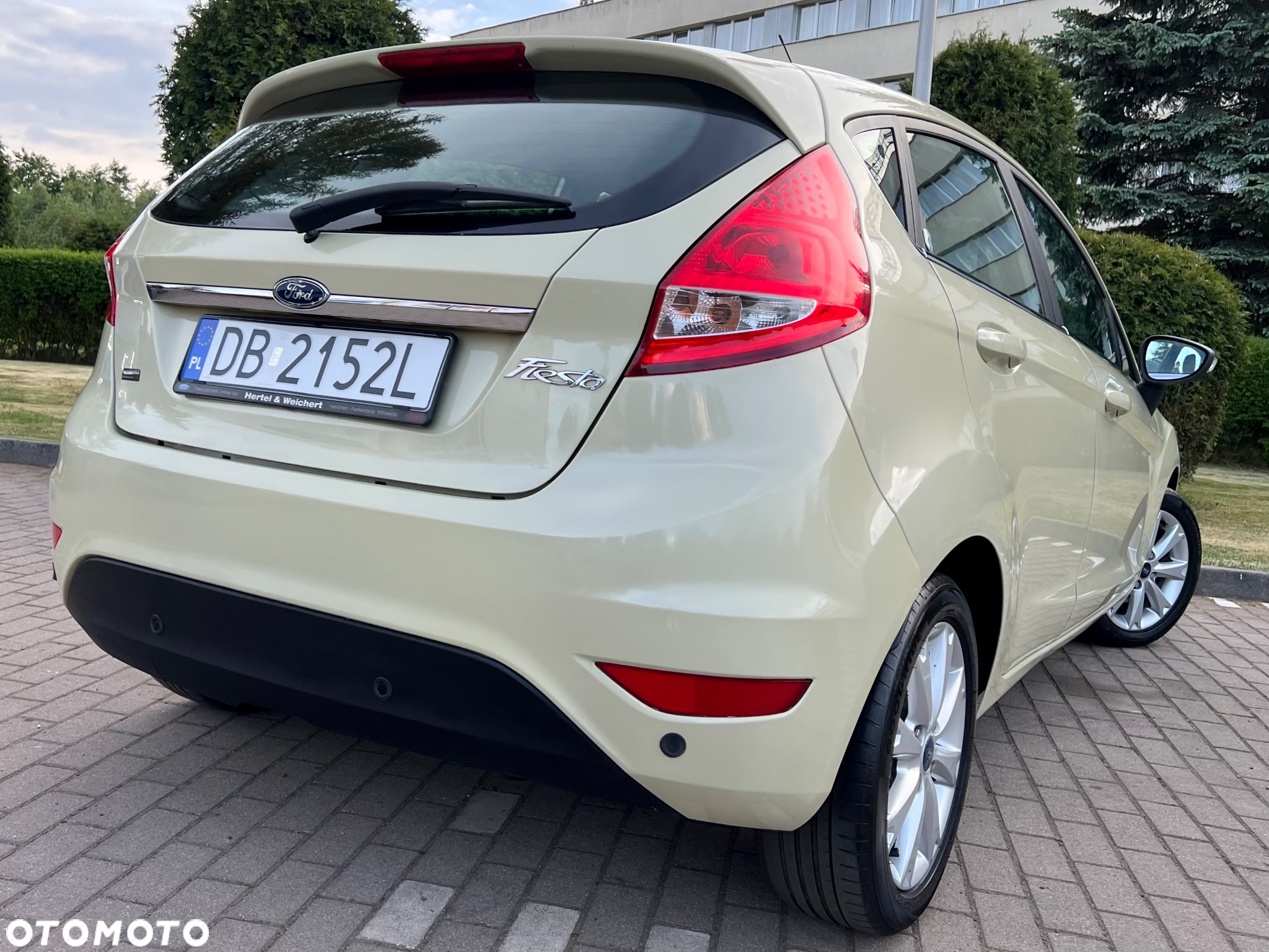 Ford Fiesta 1.4 Titanium X - 23