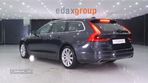 Volvo V90 2.0 T8 Momentum Plus AWD Geartronic - 4