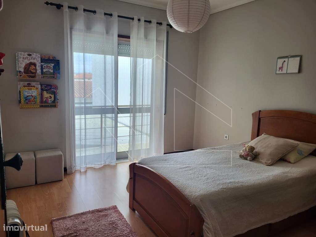Excelente moradia t4 em Oiã-20