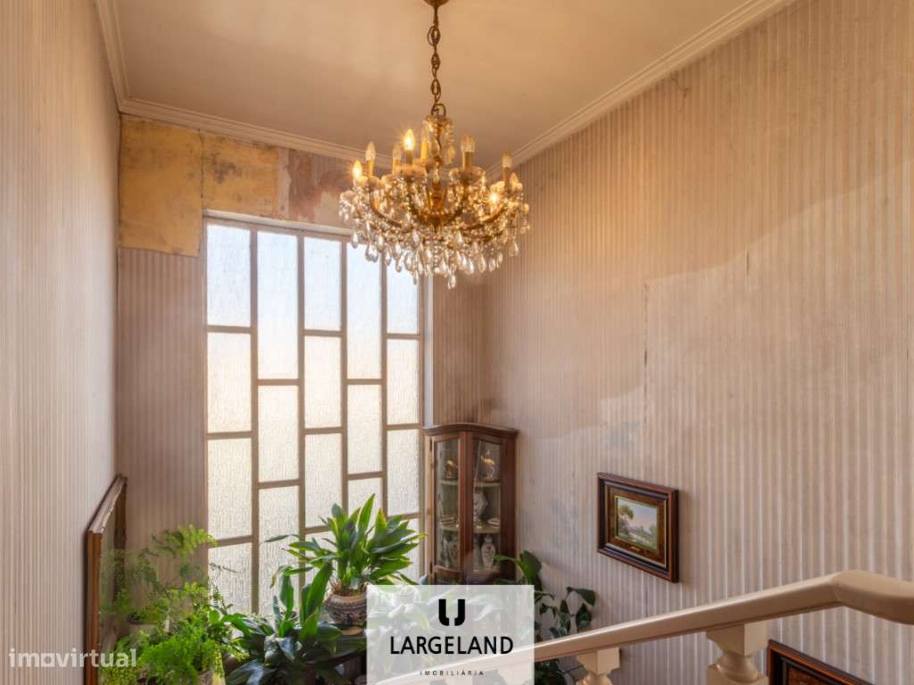 Moradia isolada T4 em Arrifana-6