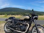 Triumph Bonneville - 4