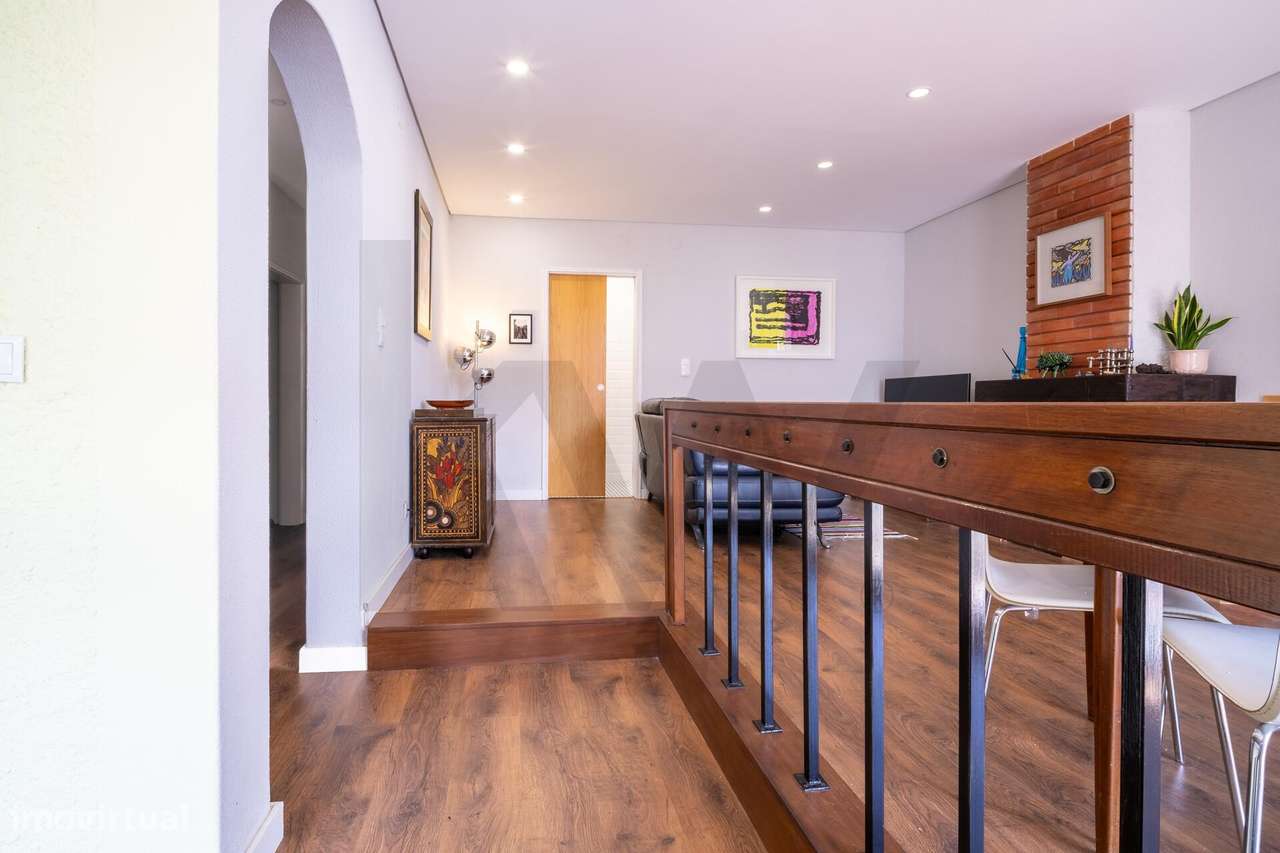 Moradia T3 com 208 m2 | Mucifal, Colares | Renovada | Garagem - Grande imagem: 5/44