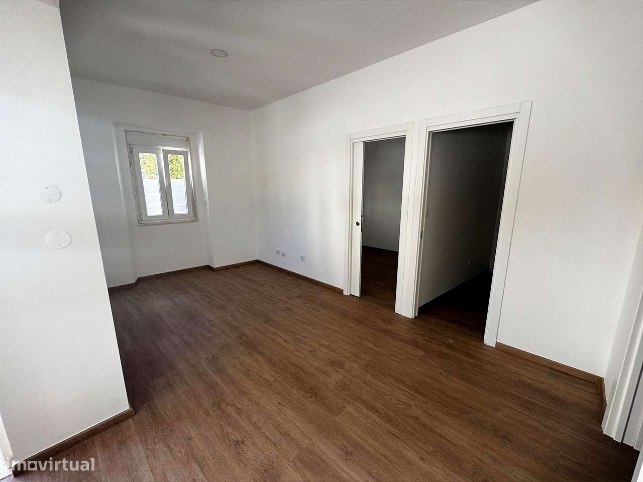 Apartamento T2 Centro Parede.-2