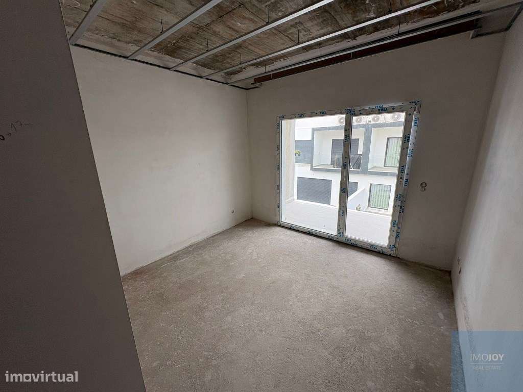 Moradia T3+1 na Abóboda-12