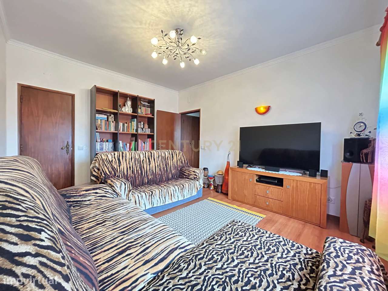 Moradia Independente de 2 Andares – Excelente Exposição Solar (Sul)-7