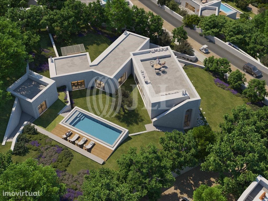 Moradia T6 com piscina, Alcedo Villas...