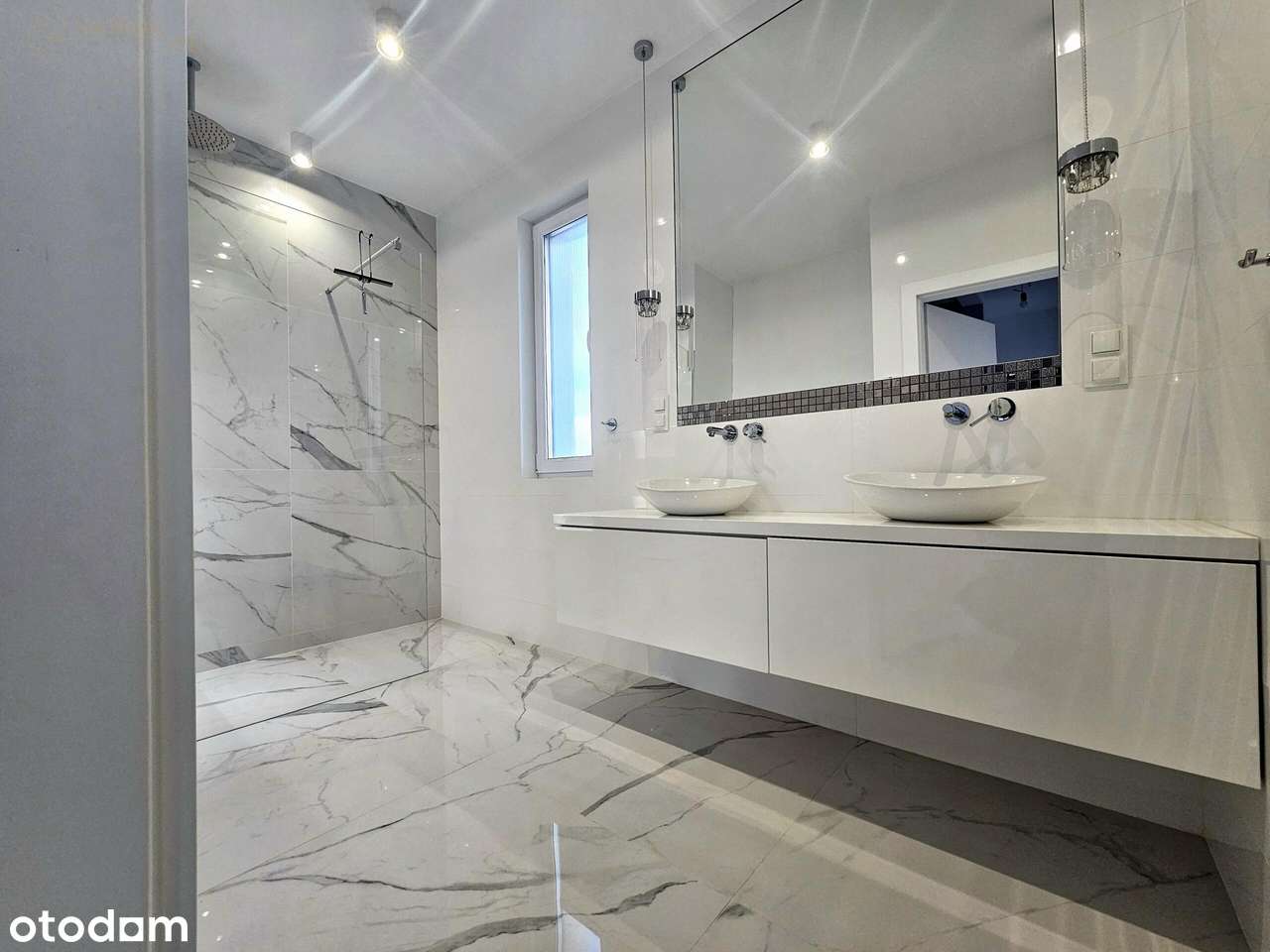 Nowoczesny dom z ogrodem w Kosakowie tuż przy lesie!-13