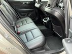 Volvo V60 T5 Geartronic Momentum Pro - 32