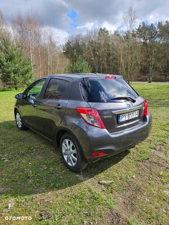 Toyota Yaris 1.0 VVT-i Comfort mit Design-Paket - 3