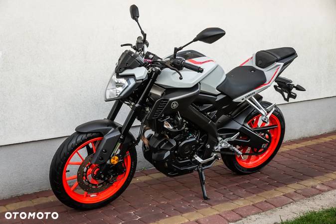 Yamaha MT - 6