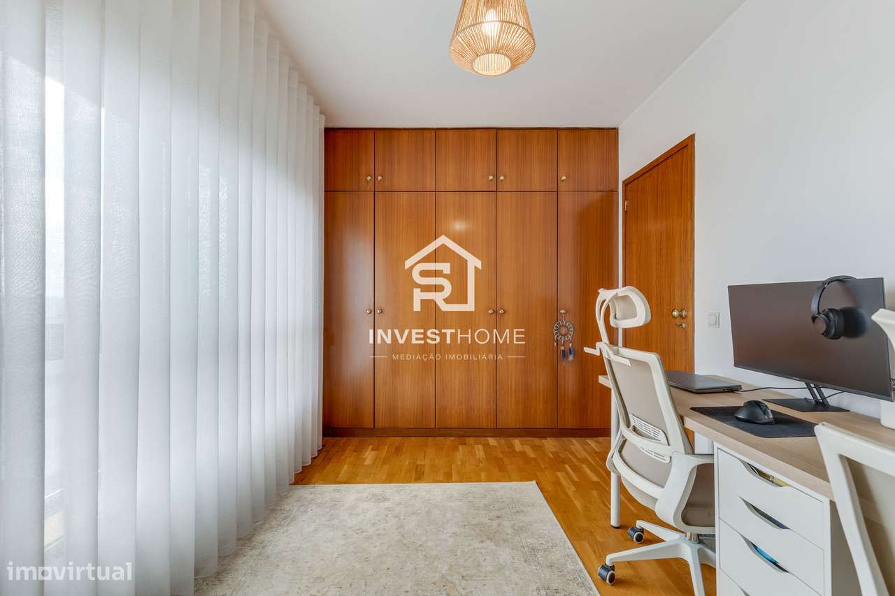 Apartamento T2 | Boas áreas | Varanda | 2 Lugares Garagem-29