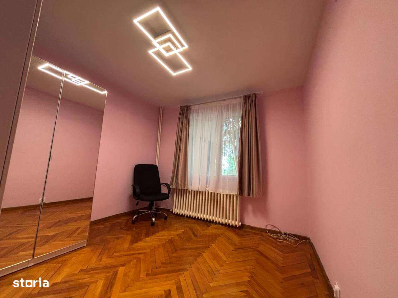 Preț de BLACK FRIDAY 4 camere Teiul Doamnei, zonă verde bloc anvelopat-17