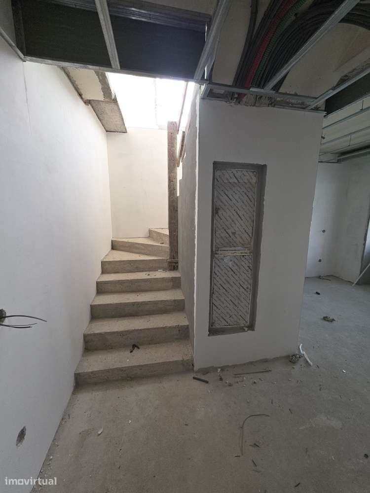 FANTÁSTICO NEGÓCIO - MORADIA V3 | Lobão - Grande imagem: 5/24