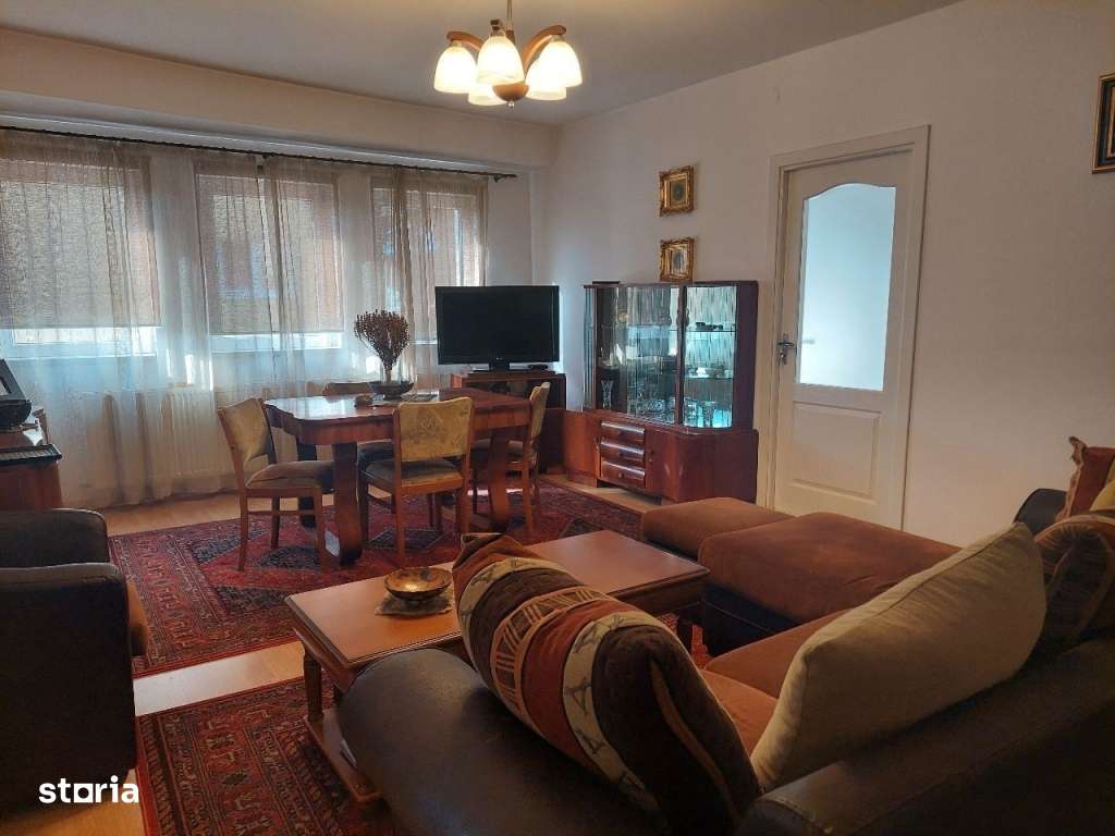 Apartament cu 3 cam. zona CENTRALA - STRAND la et:2-2