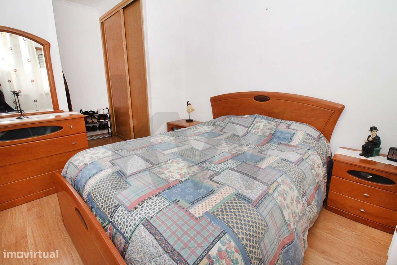 Duplex T3 com Garagem Box em  Silves-8