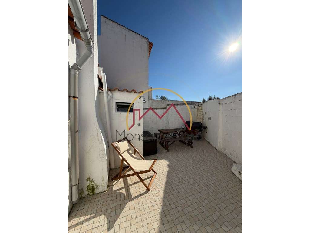 Moradia T2 em Campinho-21