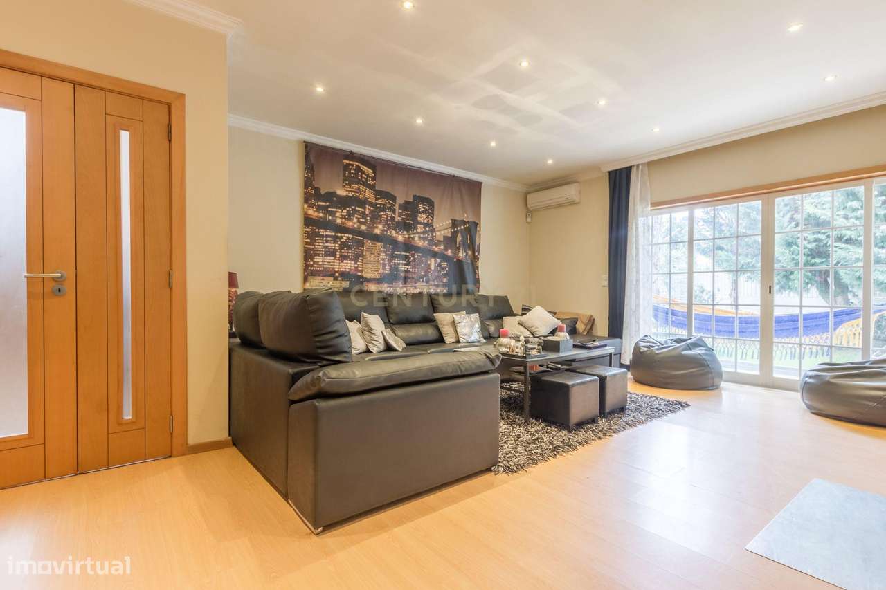 Moradia T4 em Oleiros - Azeitão, Setúbal - Oportunidade Única!-16