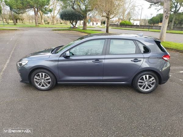 Hyundai i30 1.6 CRDi STyle 7DCT - 16