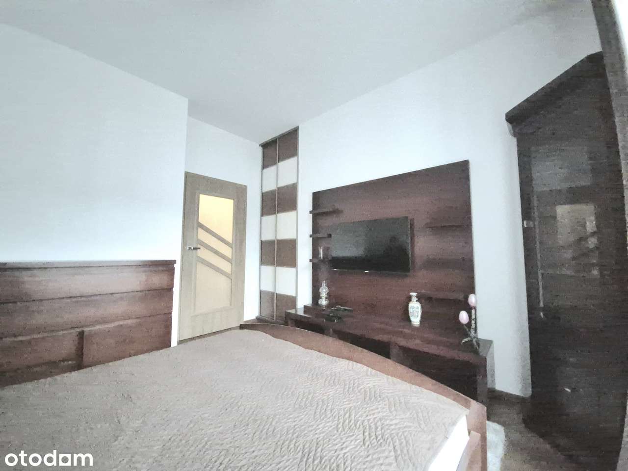 Cichy apartament z balkonem, garaż i komórka w cenie-6