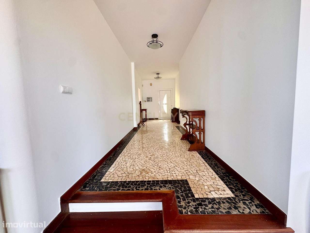 Arrendamento de Moradia Térrea T3 com Piscina, Garagem Integrada e Vi - Grande imagem: 4/22