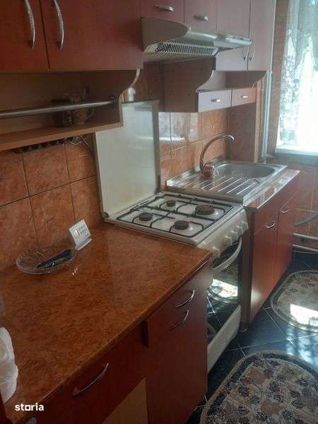 Închiriez apartament - Imagine principală: 4/8