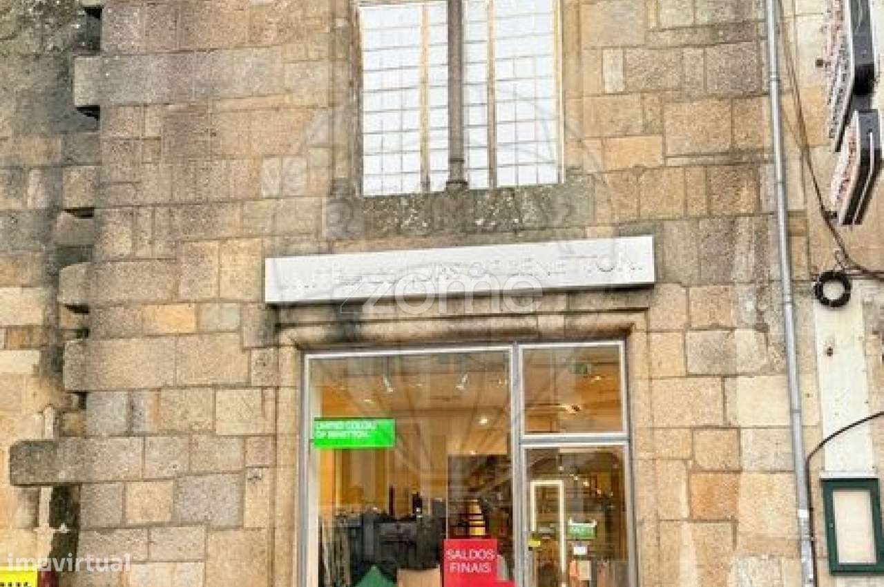 À Venda Prédio com-0
