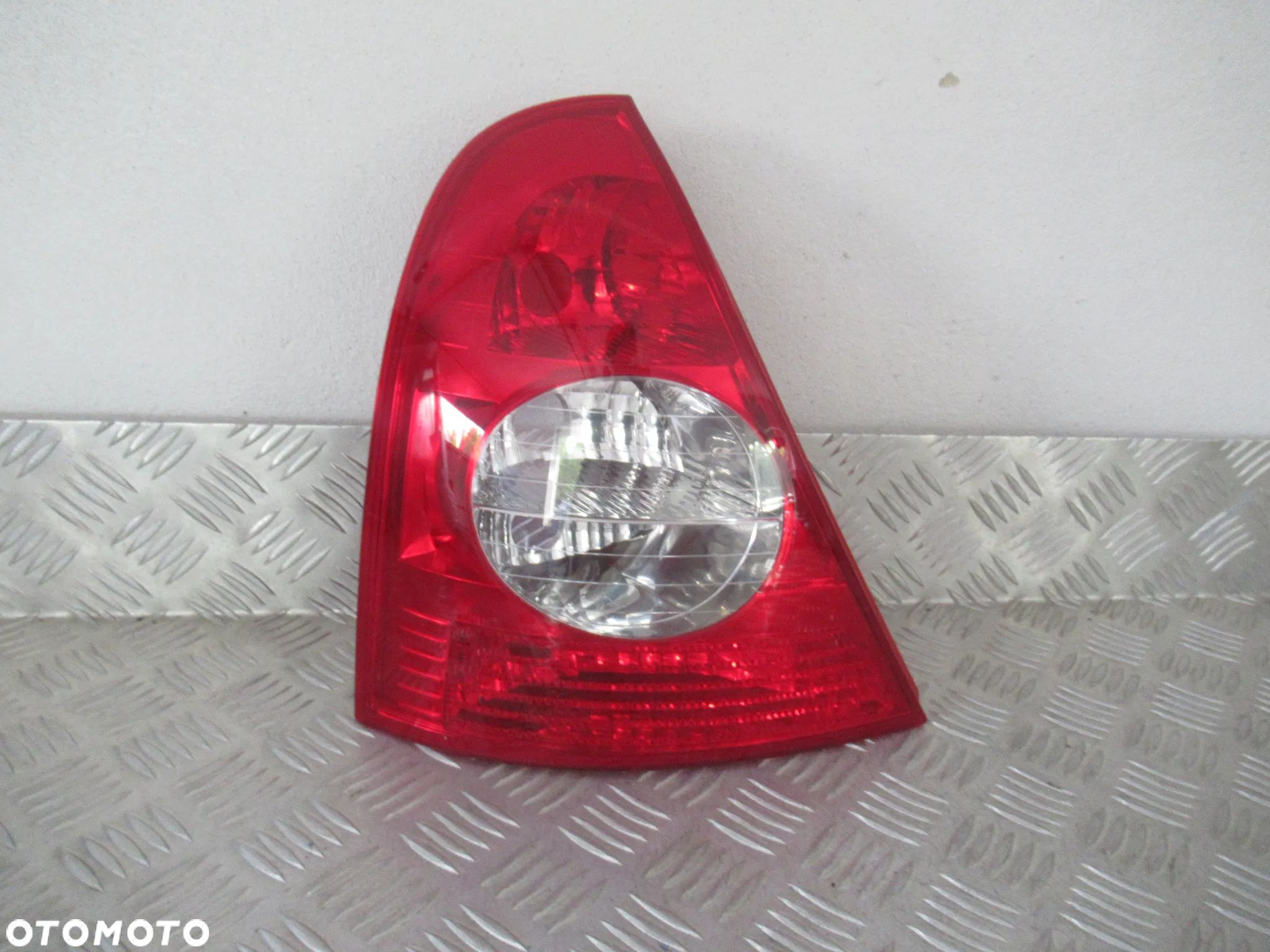 NOWA LAMPA TYLNA TYŁ LEWA RENAULT CLIO II 2 LIFT HACHBACK 2001-2012 - 1