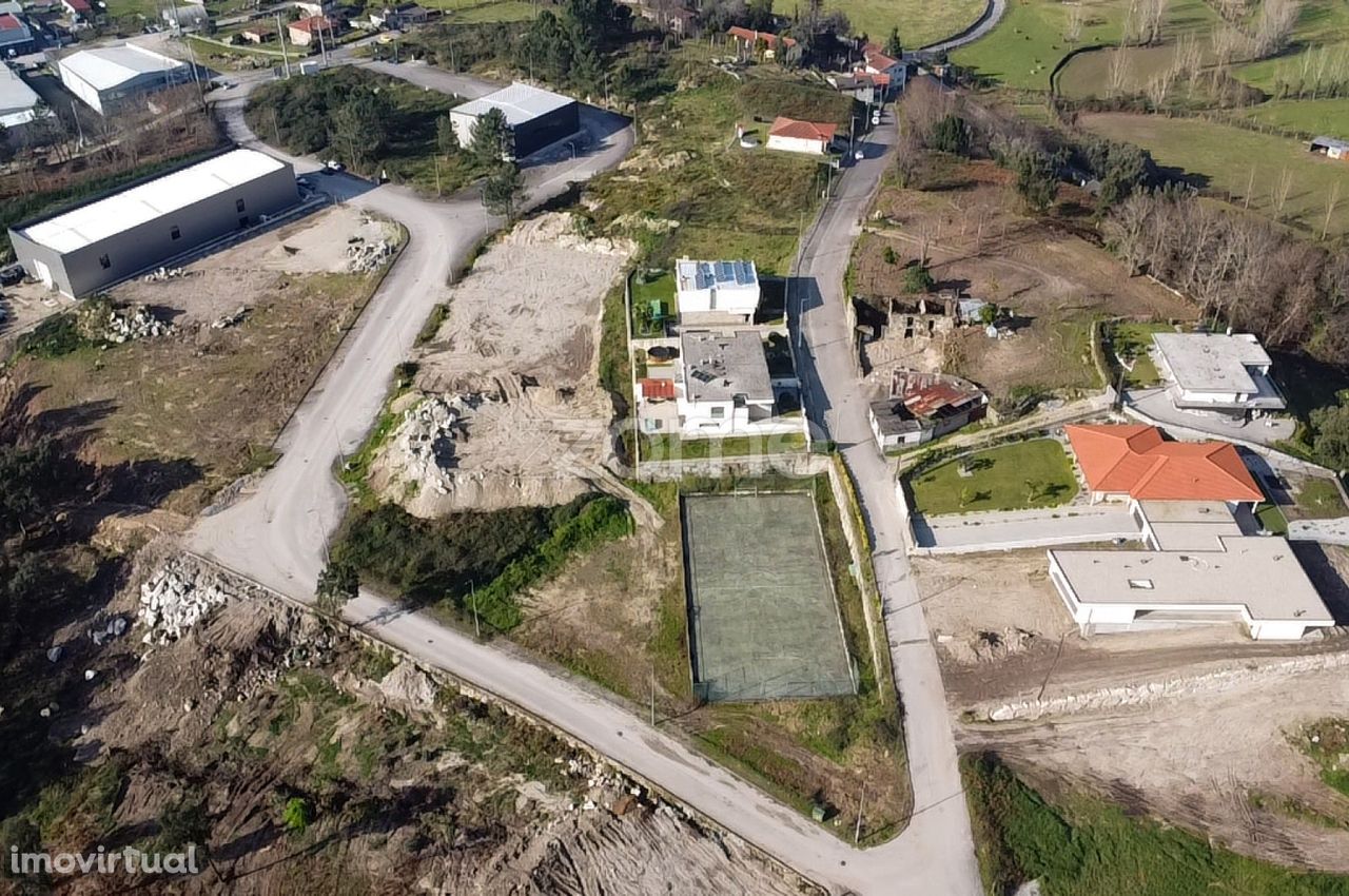 Lote de terreno Industrial para construção c/ área total de 1060 m2