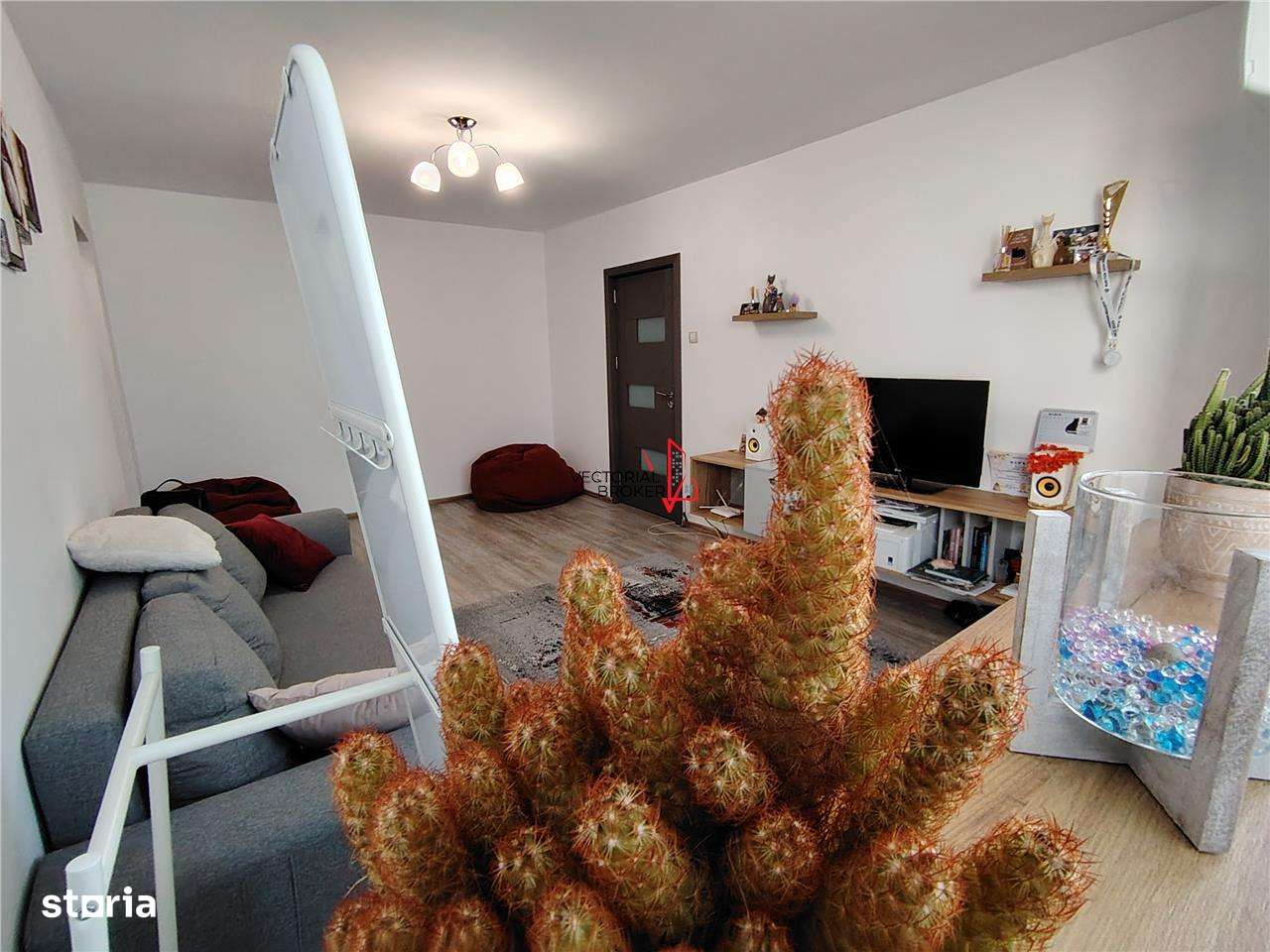 Apartament 2 camere zona Trapezului Metrou cu Teava de Gaz pentru Cent-9