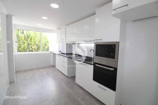 Apartamento T3 em Linda-a-Velha