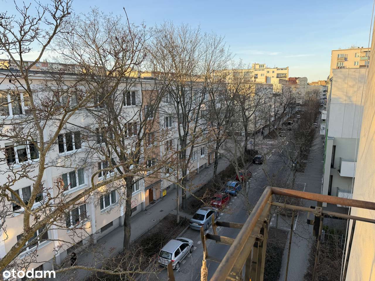 Kawalerka z pięknym widokiem w zielonej części Łazarza ul. Lodowa-7