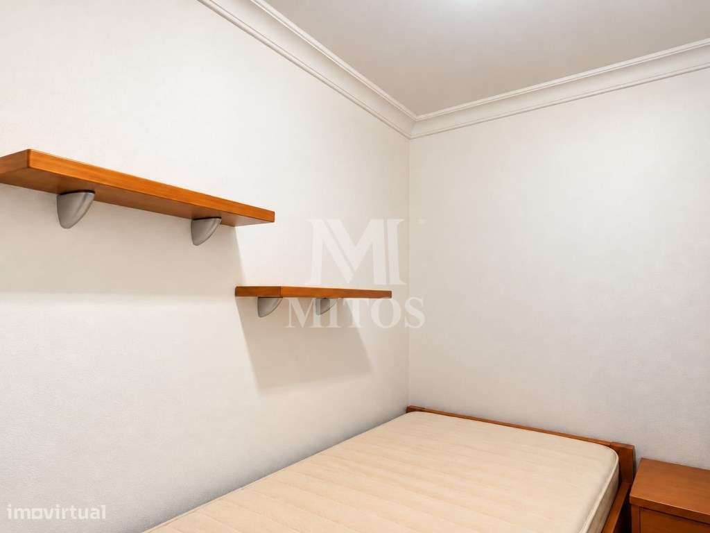 Apartamento T1+1 no Coração de Valongo com Garagem e Lareira-14